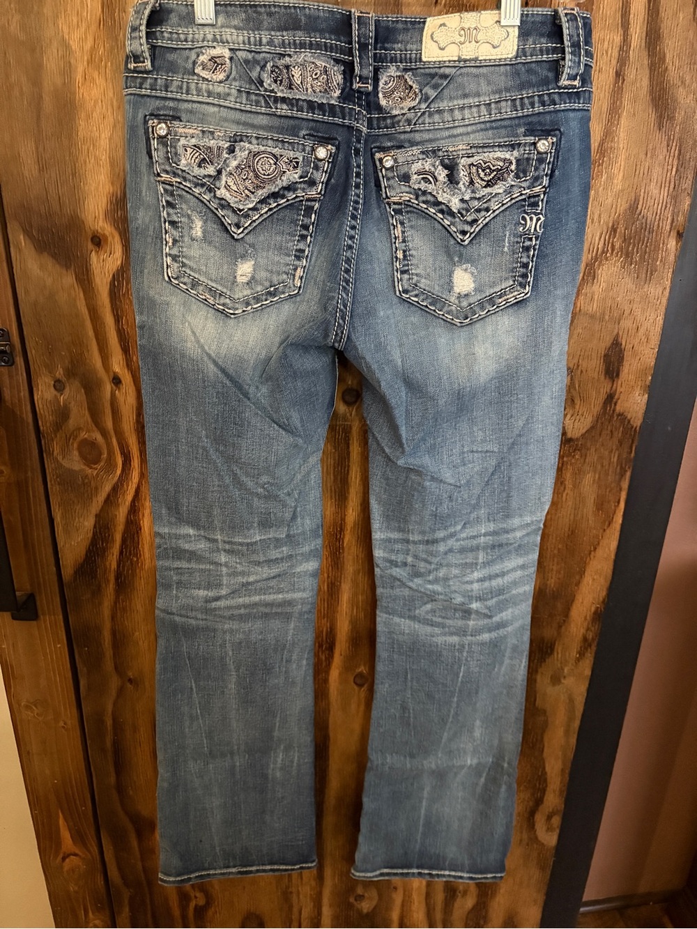 Miss Me Women's Boot Cut Jeans in Light Blue with Embroidered Pockets